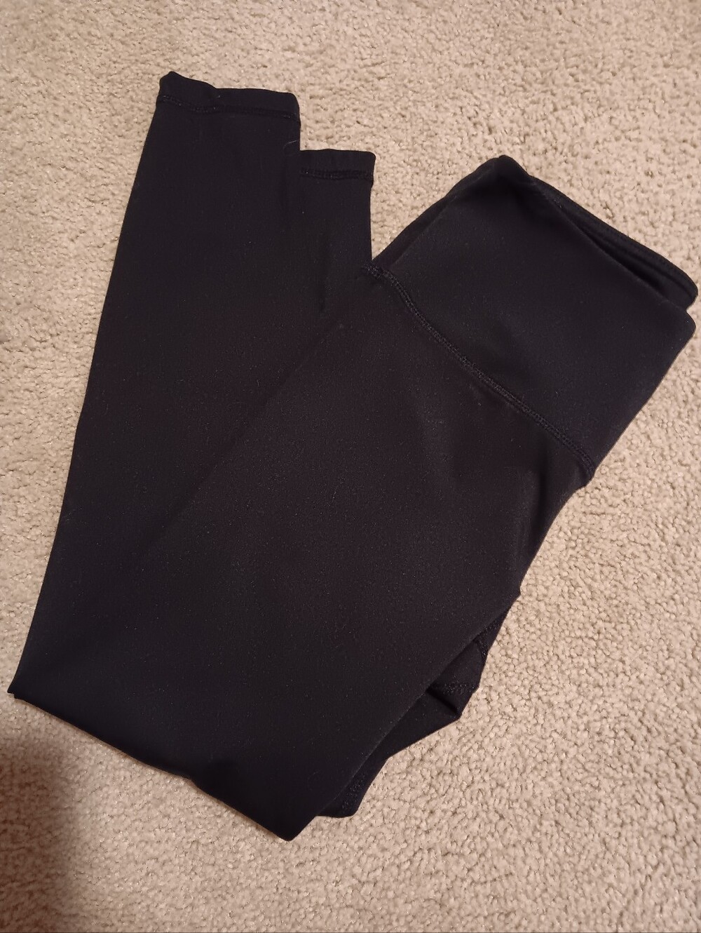 Yogalicious Lux Black High-Waist Active Leggings. Medium. - Picture 3 of 4
